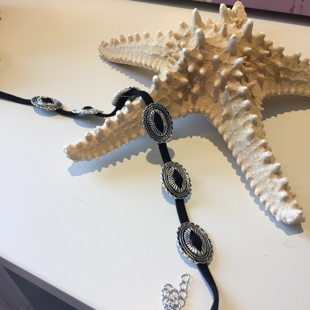 New Boho Western Silver and Black Choker - Picture 5 of 6